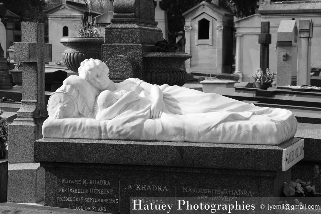 Paris, Cimetiere du Pere Lachaise , Photographies de Paris, Cemetery Graveyard Cementerio Cimitero Friedhof , Cimetiere du Pere Lachaise , Photographies de la tombe la Famille KHADRA par "©Hatuey Photographies