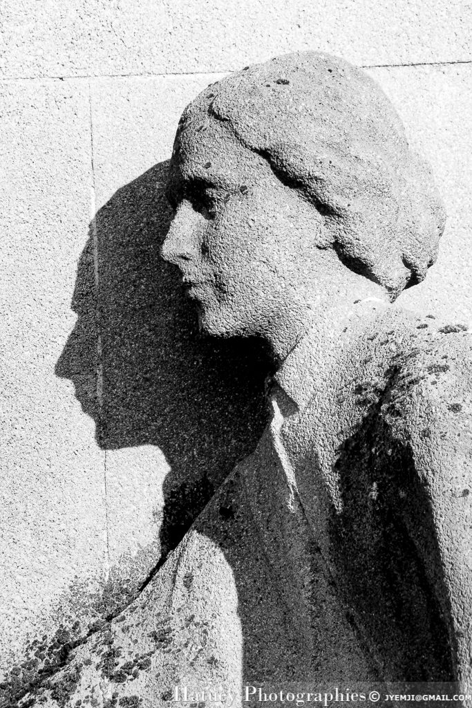 Paris, Cimetiere du Pere Lachaise , Photographies de Paris, Cemetery Graveyard Cementerio Cimitero Friedhof , Cimetiere du Pere Lachaise , Photographies de la tombe de Marie BUCELLE (1888-1914) par "©Hatuey Photographies