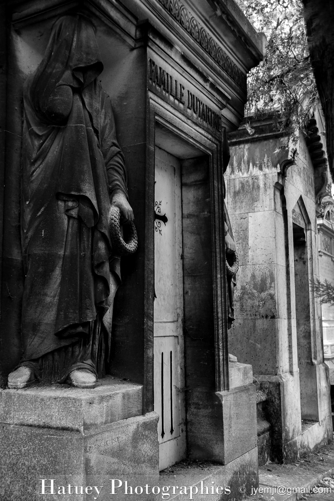 Paris, Cimetiere du Pere Lachaise , Photographies de Paris, Cemetery Graveyard Cementerio Cimitero Friedhof , Cimetiere du Pere Lachaise , Photographies de la Chapelle DUTARTRE par "©Hatuey Photographies"
