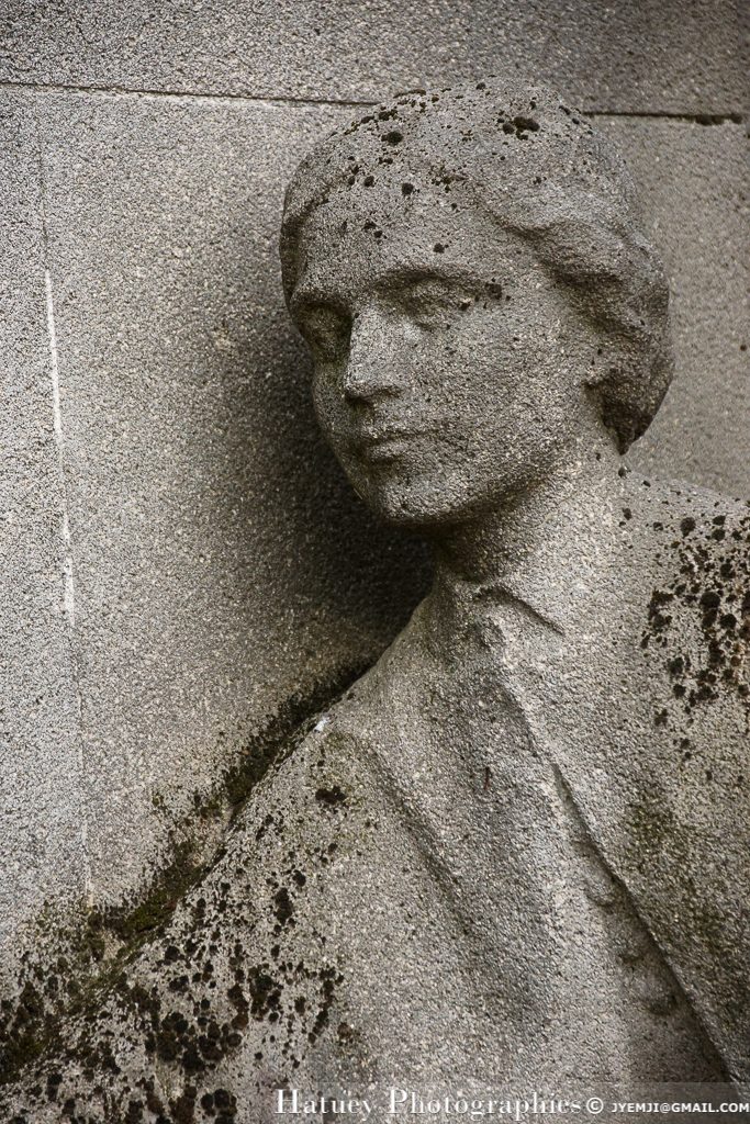 Paris, Cimetiere du Pere Lachaise , Photographies de Paris, Cemetery Graveyard Cementerio Cimitero Friedhof , Cimetiere du Pere Lachaise , Photographies de la tombe de Marie BUCELLE (1888-1914) par "©Hatuey Photographies