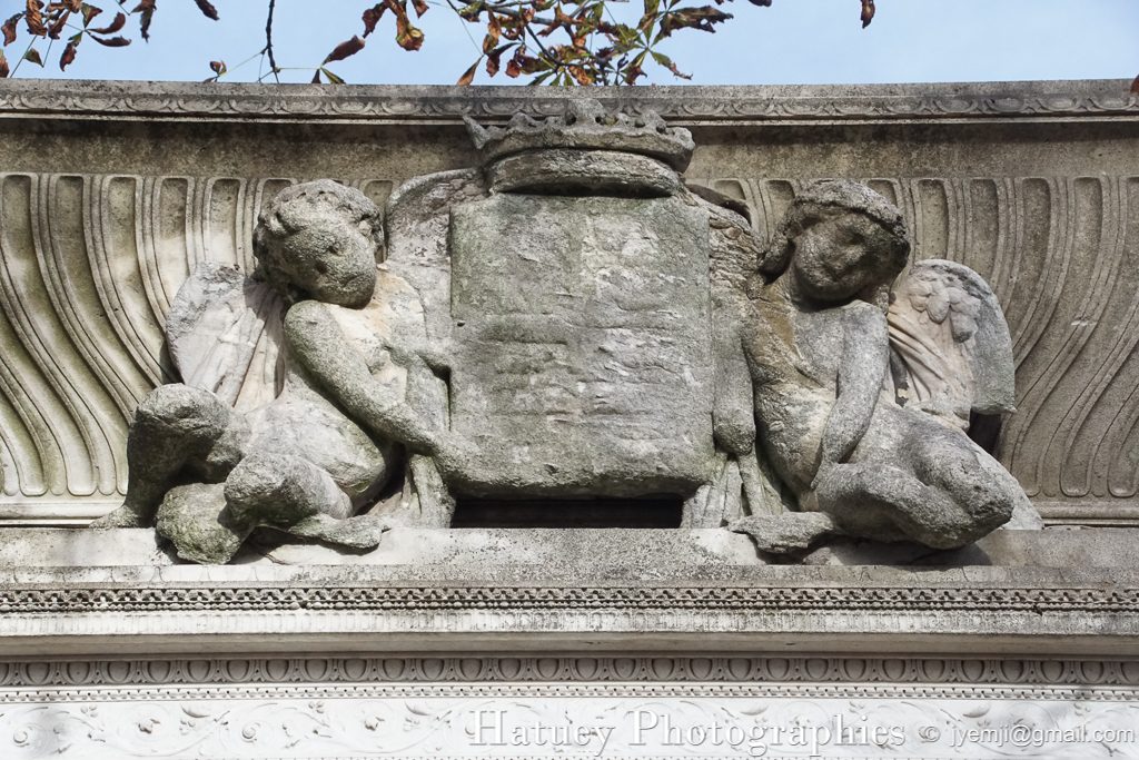 Paris, Cimetiere du Pere Lachaise , Photographies de Paris, Cemetery Graveyard Cementerio Cimitero Friedhof , Cimetiere du Pere Lachaise , Photographies de la tombe de Alexandre Marie AGUADO (1784-1842) par "©Hatuey Photographies