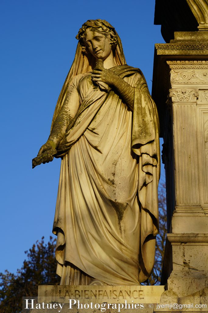 Paris, Cimetiere du Pere Lachaise , Photographies de Paris, Cemetery Graveyard Cementerio Cimitero Friedhof , Cimetiere du Pere Lachaise , Photographies de la tombe de Alexandre Marie AGUADO (1784-1842) par "©Hatuey Photographies