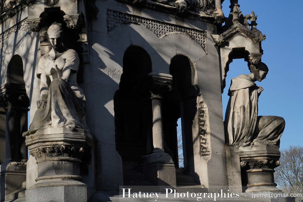 1808-1886, Art Funéraire, Cemetery, CemeteryPhotography, Cimetière, Cimetière du Père-Lachaise, Division 92, France, Friedhof, Homme d'affaires, Illustration, Paris, PereLachaisePhotographie, Photo CImetière du Père-Lachaise, Père-Lachaise, Rue:Avenue Greffulhe, Rue:Avenue Transversale Nr 2, TERRY Y ADAN Tomas, cimitero, graveyard, monument, ©Hatuey Photographies
