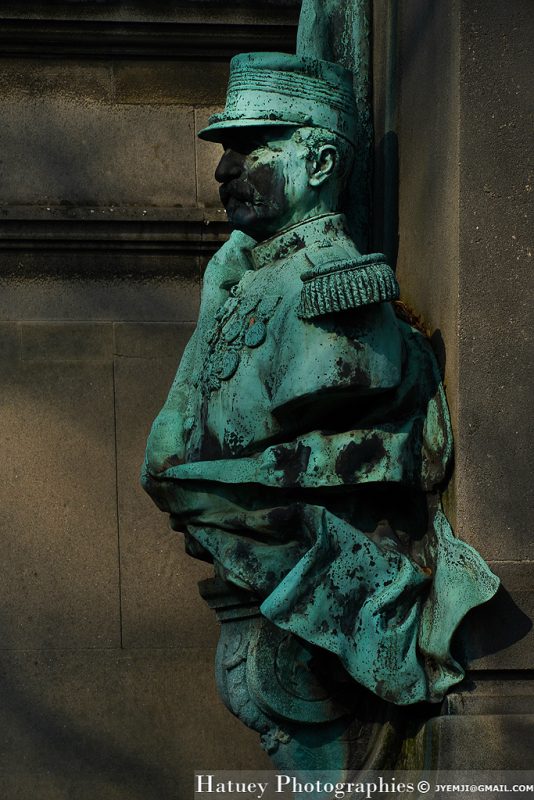 Art Funéraire, Cemetery, Cimetière, Cimetière du Père Lachaise, Division 67, France, Friedhof, ©Hatuey Photographies, Lieutenant Colonel, Militaire, Paris, Père Lachaise, Sculpteurs, VERLET Raoul Charles (Sculpteur), WORONIEZ de PAWENZA Albert Jean Comte, bronze, buste, Sculpteurs, cimitero, graveyard