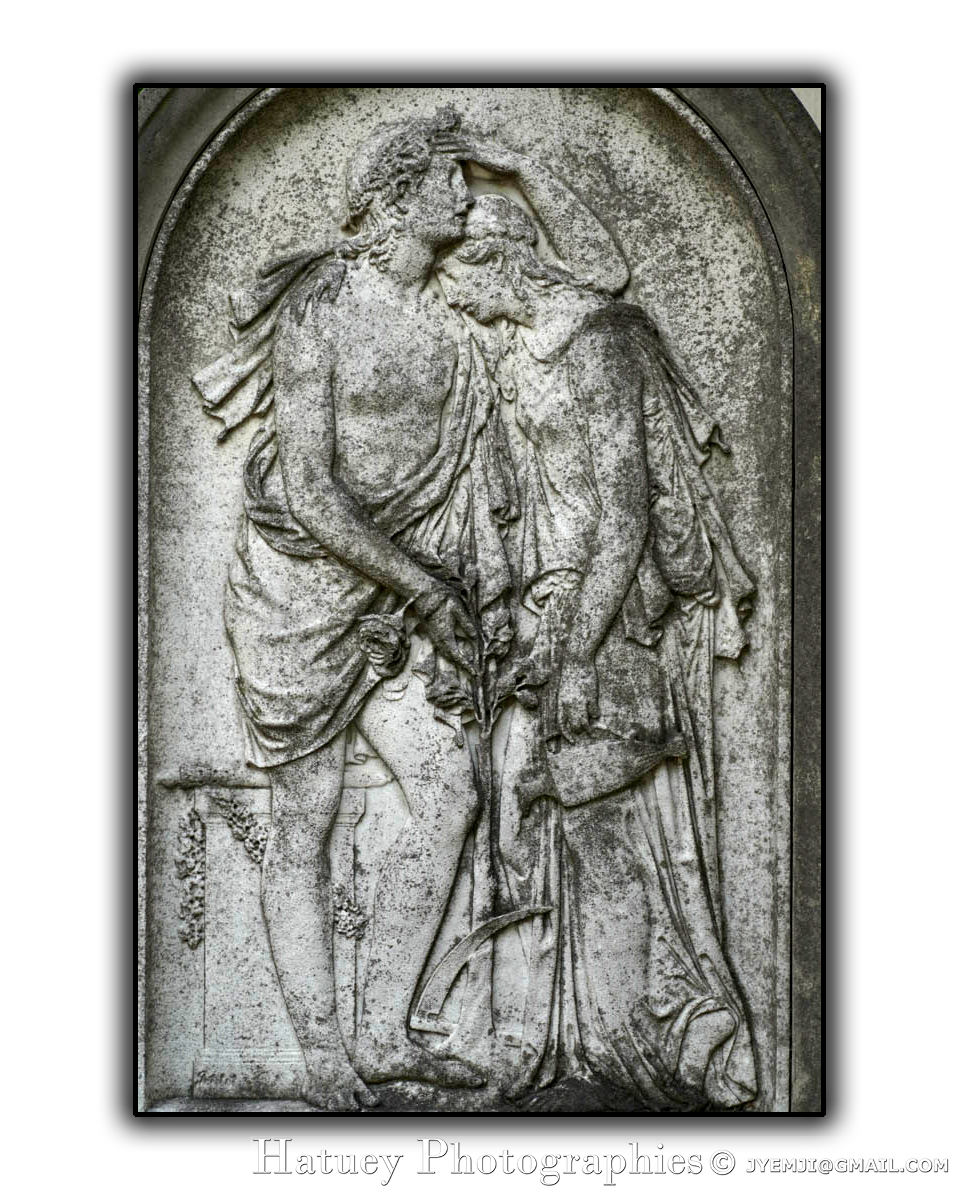 Tombe de Pierre CARTELLIER "©Hatuey Photographies" 1757-1831, Art Funéraire, CARTELLIER Pierre, Cartellier, Cemetery, CemeteryPhotography, Cimetière, Cimetière du Père-Lachaise, Division 53, France, Friedhof, Illustration, Orfèvre, Paris, PereLachaisePhotographie, Photo CImetière du Père-Lachaise, Père-Lachaise, Sculpteur, cimitero, graveyard, ©Hatuey Photographies,Rue:Avenue de la Chapelle,
