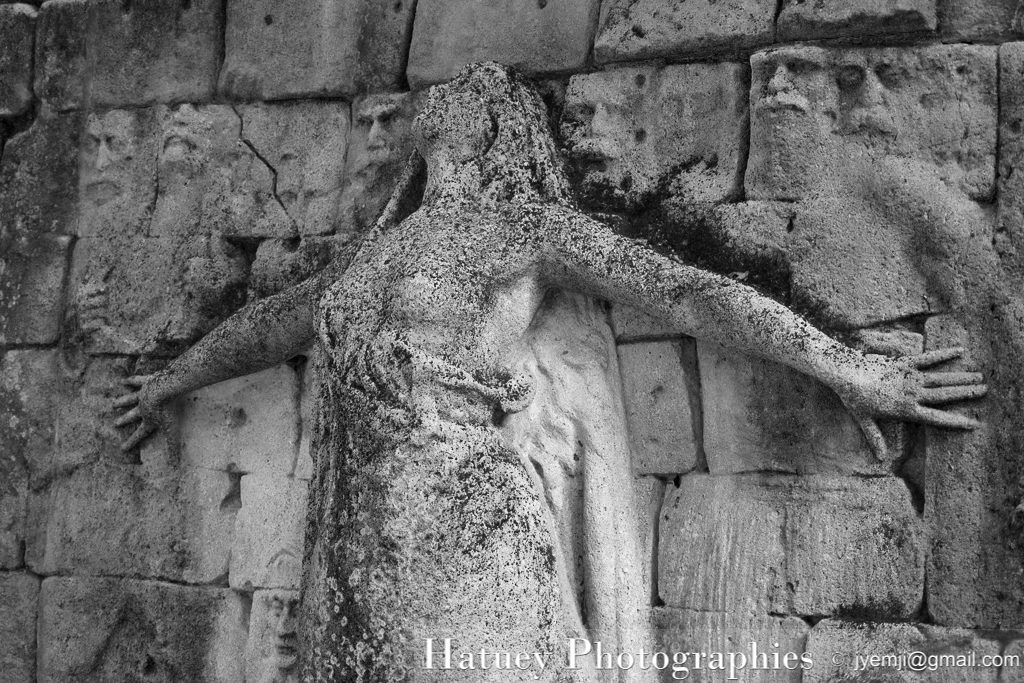 Art Funéraire, Cemetery, Cimetière, Cimetière du Père Lachaise, France, Friedhof, Hatuey Photographies, Mur des Fédérés, Paris, Père Lachaise, cimitero, graveyard,Mur des Fédérés,Square Samuel Champlain,Paul Moreau-Vautier (Sculpteur),Sculpteurs,
