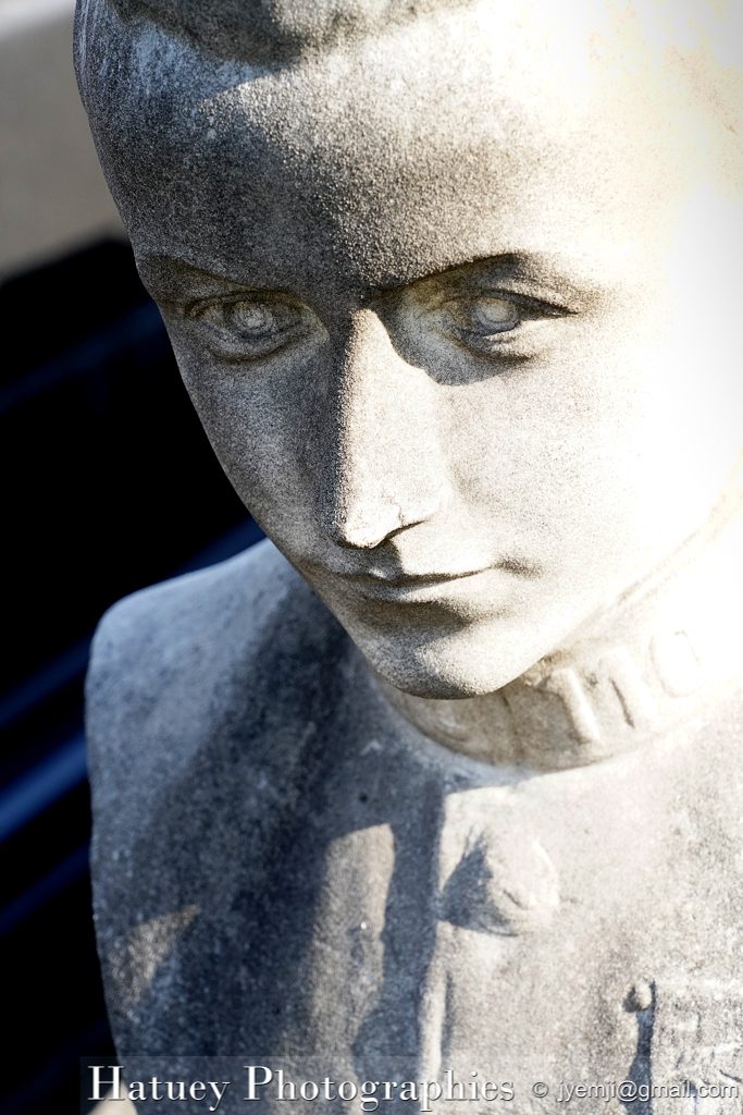 Paris, Cimetiere du Pere Lachaise , Photographies de Paris, Cemetery Graveyard Cementerio Cimitero Friedhof , Cimetiere du Pere Lachaise , Photographies de la tombe de Paul GUILLUY (- 11/08/1918) par "©Hatuey Photographies