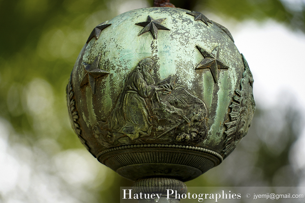 Paris, Cimetiere du Pere Lachaise , Photographies de Paris, Cemetery Graveyard Cementerio Cimitero Friedhof , Cimetiere du Pere Lachaise , Photographies de la tombe d' Auguste JANSSE par "©Hatuey Photographies"