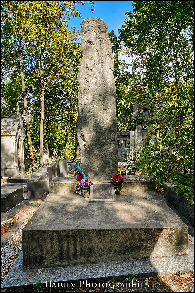 Photos by ©Hatuey Photographies, 1899-1974, Art Funéraire, ASTURIAS Miguel Angel, Cementerio, Cemetery, Cemetery Photography, Cimetiere, Cimetière, Cimetière du Père-Lachaise, Cimitero, Diplomate, Diplomate guatémaltèque, Division_10, DOB:1899/1019, DOD:1974/0609, Ecrivain, France, Friedhof, Graveyard, Illustration, Lauréat du prix Nobel de littérature, Paris, Père-Lachaise, PereLachaisePhotographie, Photo Cimetière du Père-Lachaise, Poète, Tombe