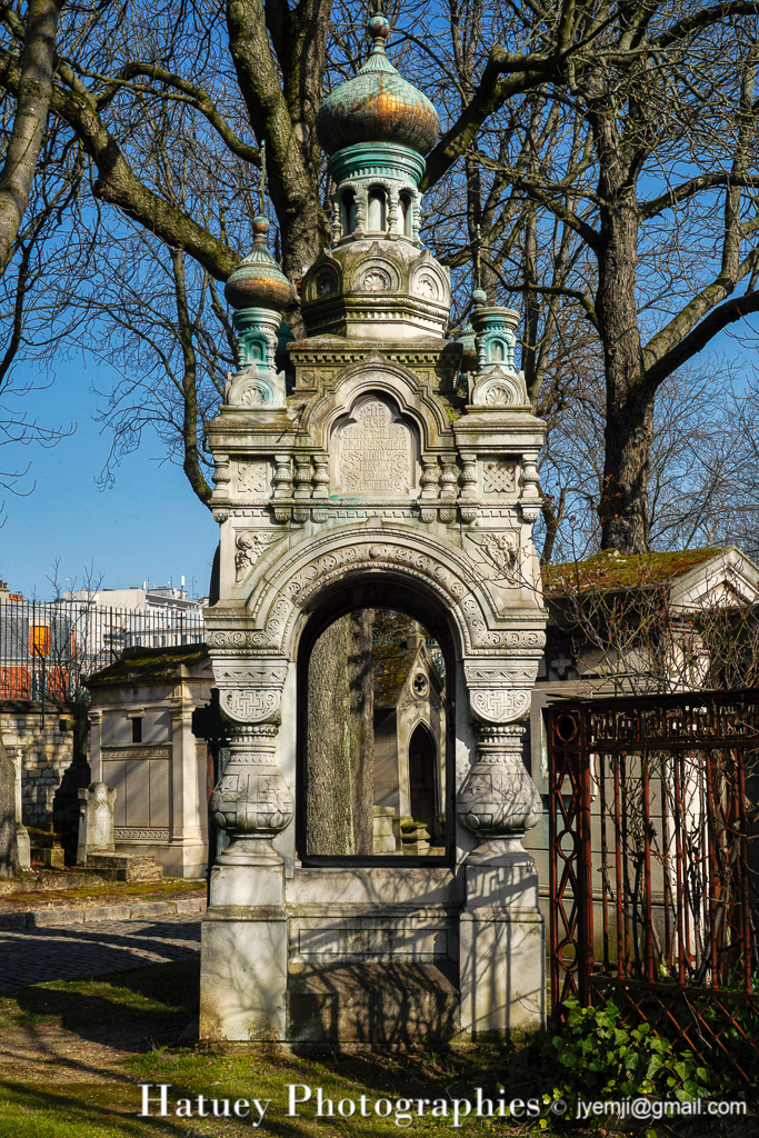 Tombe de Jean de YAKOVLEFF "©Hatuey Photographies" 1804-1882, Art Funéraire, Cemetery, CemeteryPhotography, Cimetière, Cimetière du Père-Lachaise, Cimitero, Division 82, France, Friedhof, Graveyard, Illustration, Paris, PereLachaisePhotographie, Photo Cimetière du Père-Lachaise, Père-Lachaise, YAKOVLEFF Jean de, ©Hatuey Photographies