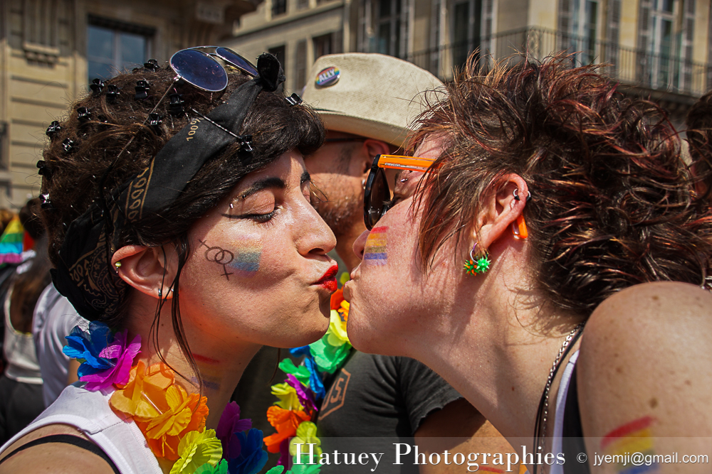 Photographies de la Gay Pride Paris 2018, mot d'ordre: "Les discriminations au tapis, dans le sport comme dans nos vies" par © Hatuey Photographies © jyemji@gmail.com