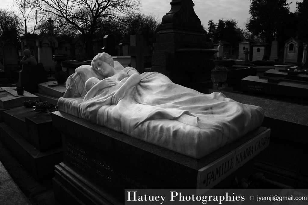 Paris, Cimetiere du Pere Lachaise , Photographies de Paris, Cemetery Graveyard Cementerio Cimitero Friedhof , Cimetiere du Pere Lachaise , Photographies de la tombe la Famille KHADRA par "©Hatuey Photographies