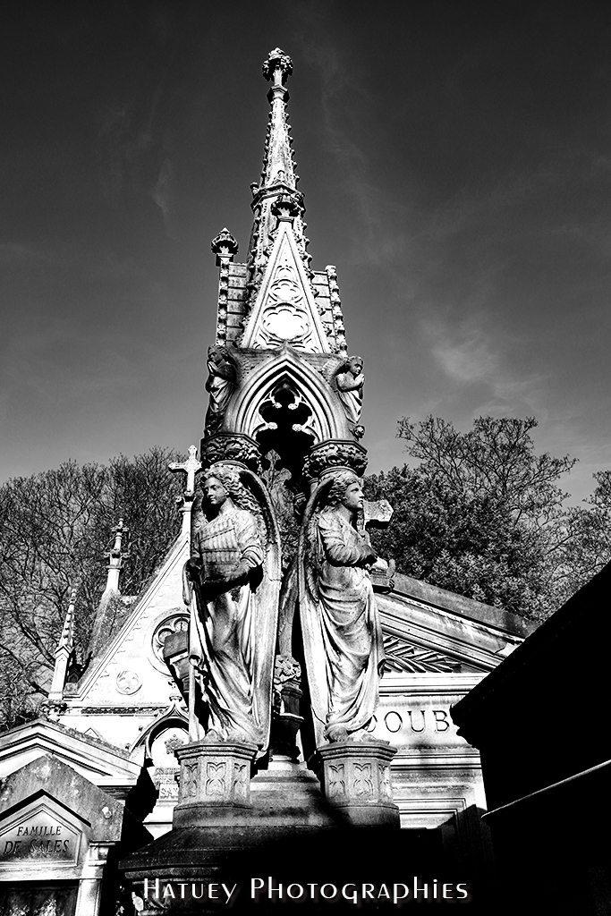 Elisabeth COULSON, Mme STREAN (1802-1880) Paris, PereLachaisePhotographie, Photo Cimetière du Père-Lachaise, Père-Lachaise, Sculpteur, Sculpture, neogothique Photographies par "©Hatuey Photographies"