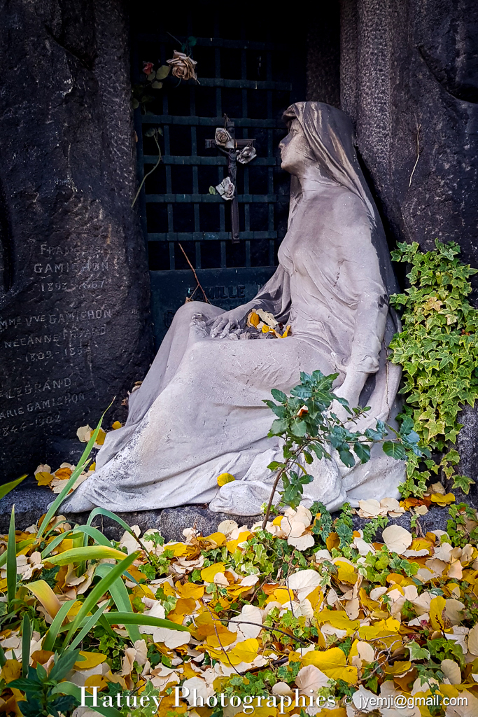 Cimetière du Père-Lachaise, Tombe de François GAMICHON  "©Hatuey Photographies"  Art Funéraire, Cemetery, CemeteryPhotography, Chapelle, Cimetière, Cimetière du Père-Lachaise, Cimitero, Division 02, France, Friedhof, GAMICHON Anne Veuve (1809-1859), GAMICHON Famille, GAMICHON François, GAMICHON François (1803-1867), GAMICHON Marie Geneviève née LEGRAND (1844-1902), Liste défunts, Paris, PereLachaisePhotographie, Photo Cimetière du Père-Lachaise, Père-Lachaise, Rue:Avenue de la Conservation, Statue, Statue de femme, graveyard, illustration, ©Hatuey Photographies