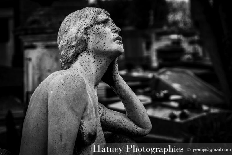 ©Hatuey Photographies, 1871-1959, Art Funéraire, bronze, Cemetery, Cimetière, Cimetière du Père Lachaise, cimitero, Division 92, Femme assise, France, Friedhof, graveyard, LANDAU Emilie, Paris, Père Lachaise, Père-Lachaise, Sculpture, Statue, Statue de femme