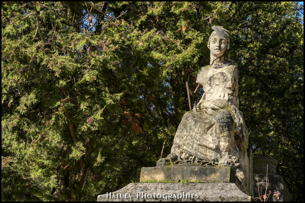Paris, Cimetiere du Pere Lachaise , Photographies de Paris par "©Hatuey Photographies" ©Hatuey Photographies, Christophe-Édouard-François, comte de MALET, 1784-1843 Art Funéraire, Bronze, Cementerio, Cemetery, Cemetery Photography, Cimetiere, Cimetière, Cimetière du Père-Lachaise, Cimitero, Friedhof, Graveyard, Illustration, Paris, Père-Lachaise, PereLachaisePhotographie, Photo Cimetière du Père-Lachaise, Sculpture
