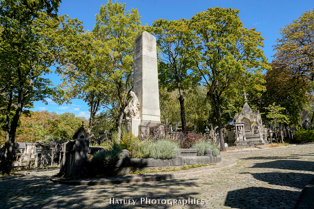Photos by ©Hatuey Photographies, Monument des Travailleurs Municipaux, Cementerio, Cemetery, Cemetery Photography, Cimetiere, Cimetière, Cimetière du Père-Lachaise, Cimitero, France, Friedhof, Graveyard, Illustration, Paris, Père-Lachaise, PereLachaisePhotographie, Photo Cimetière du Père-Lachaise, Poète, Tombe
