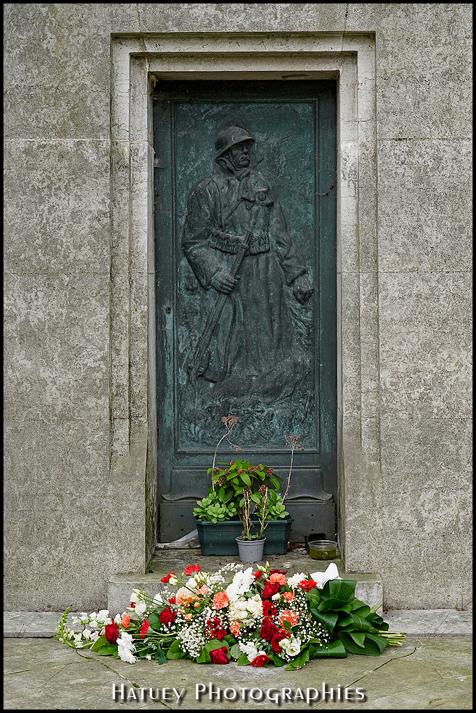 1914-1918, Art Funéraire, Aux Soldats Belges Morts en France, Belges, Cementerio, Cemetery, Cemetery Photography, CemetryPhotography, Cimetière, Cimetière du Père-Lachaise, Cimitero, France, Friedhof, Graveyard, Illustration, Paris, PereLachaisePhotographie, Photo Cimetière du Père-Lachaise, Père-Lachaise, ©Hatuey Photographies