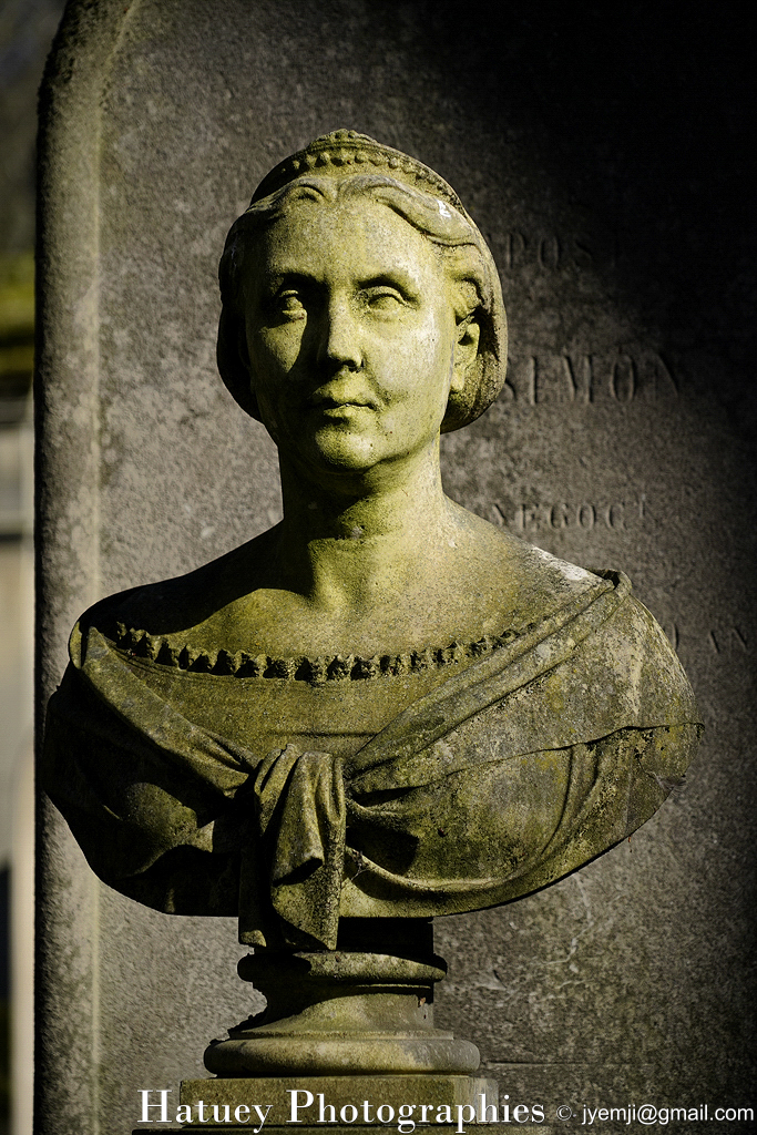 Cimetière du Père-Lachaise, Tombe de Eugénie BOIME-SIMON (1812-1889) "©Hatuey Photographies" Art Funéraire, BOIME-SIMON Eugénie, Buste, Buste de femme, Cementerio, Cemetery, CemeteryPhotography, Cimetière, Cimetière du Père-Lachaise, Cimitero, France, Friedhof, Graveyard, Illustration, Paris, PereLachaisePhotographie, Photo Cimetière du Père-Lachaise, Père-Lachaise, Sculpture, ©Hatuey Photographies