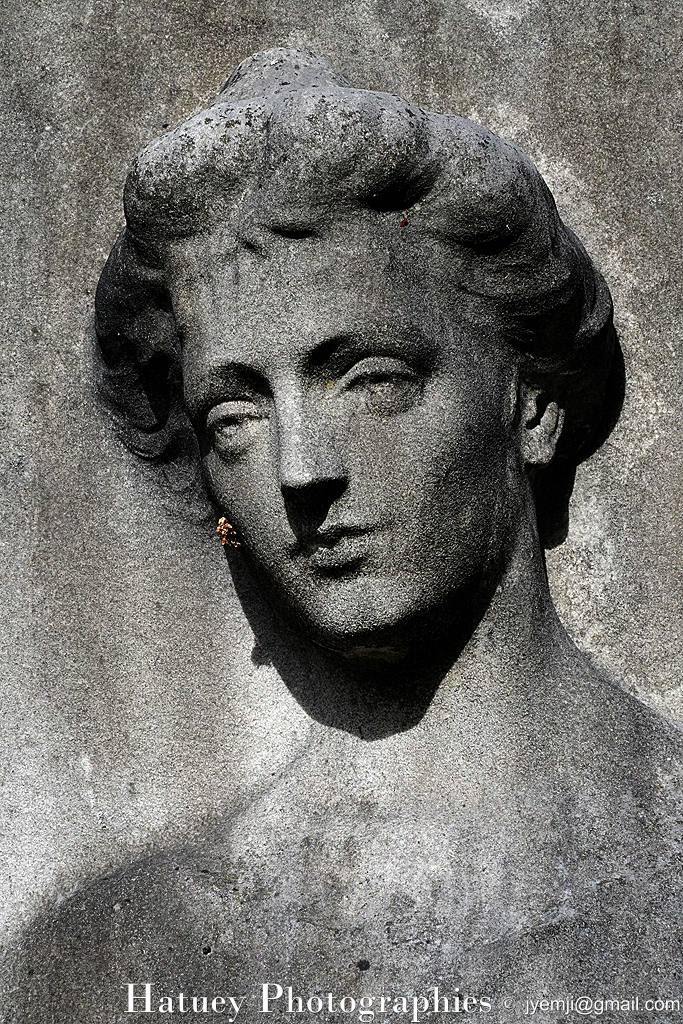 Cimetière du Père-Lachaise, Tombe de Victorine Catherine Elisabeth BREZINA (1857-1918) "©Hatuey Photographies" ©Hatuey Photographies, 1857-1918, Art Funéraire, BREZINA Adalbert, BREZINA Victorine Catherine Elisabeth, Cementerio, Cemetery, CemeteryPhotography, Cimetiere, Cimetière, Cimetière du Père-Lachaise, Cimitero, France, Friedhof, Graveyard, Illustration, KLINGSEISEN Hugo (Sculpteur), Paris, Père-Lachaise, PereLachaisePhotographie, Photo Cimetière du Père-Lachaise, Sculpteurs