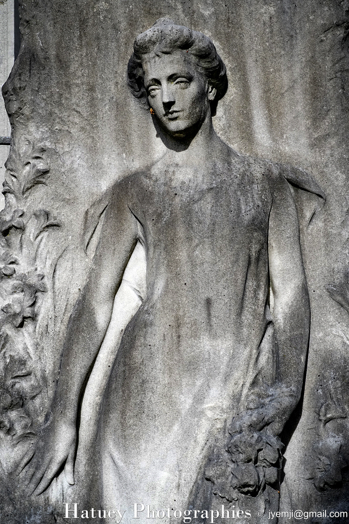 Cimetière du Père-Lachaise, Tombe de Victorine Catherine Elisabeth BREZINA (1857-1918) "©Hatuey Photographies" ©Hatuey Photographies, 1857-1918, Art Funéraire, BREZINA Adalbert, BREZINA Victorine Catherine Elisabeth, Cementerio, Cemetery, CemeteryPhotography, Cimetiere, Cimetière, Cimetière du Père-Lachaise, Cimitero, France, Friedhof, Graveyard, Illustration, KLINGSEISEN Hugo (Sculpteur), Paris, Père-Lachaise, PereLachaisePhotographie, Photo Cimetière du Père-Lachaise, Sculpteurs