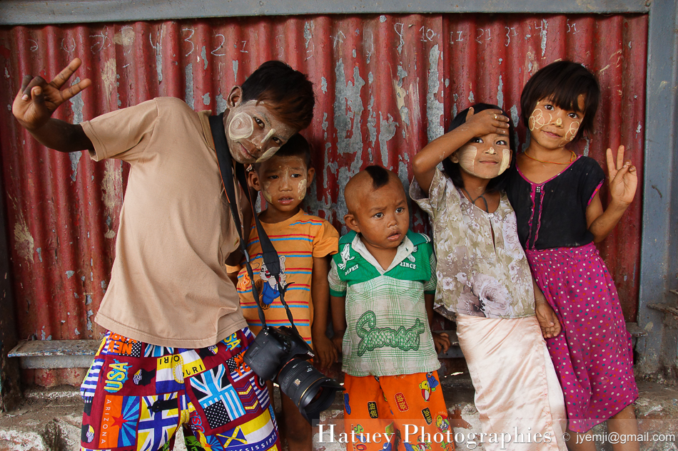Portraits d'enfant à Yangon by ©Hatuey Photographies