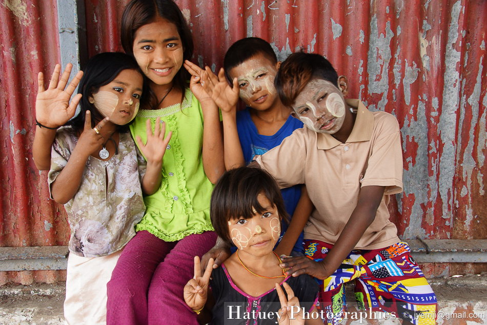 Enfants de Yangon, Myanmar by ©Hatuey Photographies