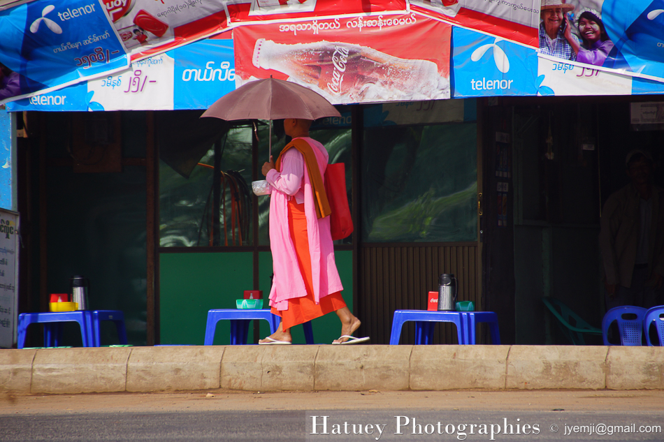 Myanmar - Nonne © Hatuey Photographies