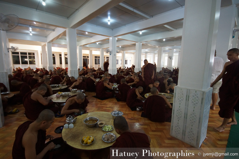 Kha Khat Wain Kyaung Monastery © Hatuey Photographies