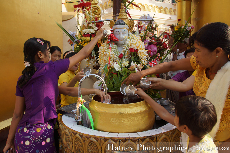 Shwedagon Pagoda, Yangon by ©Hatuey Photographies
